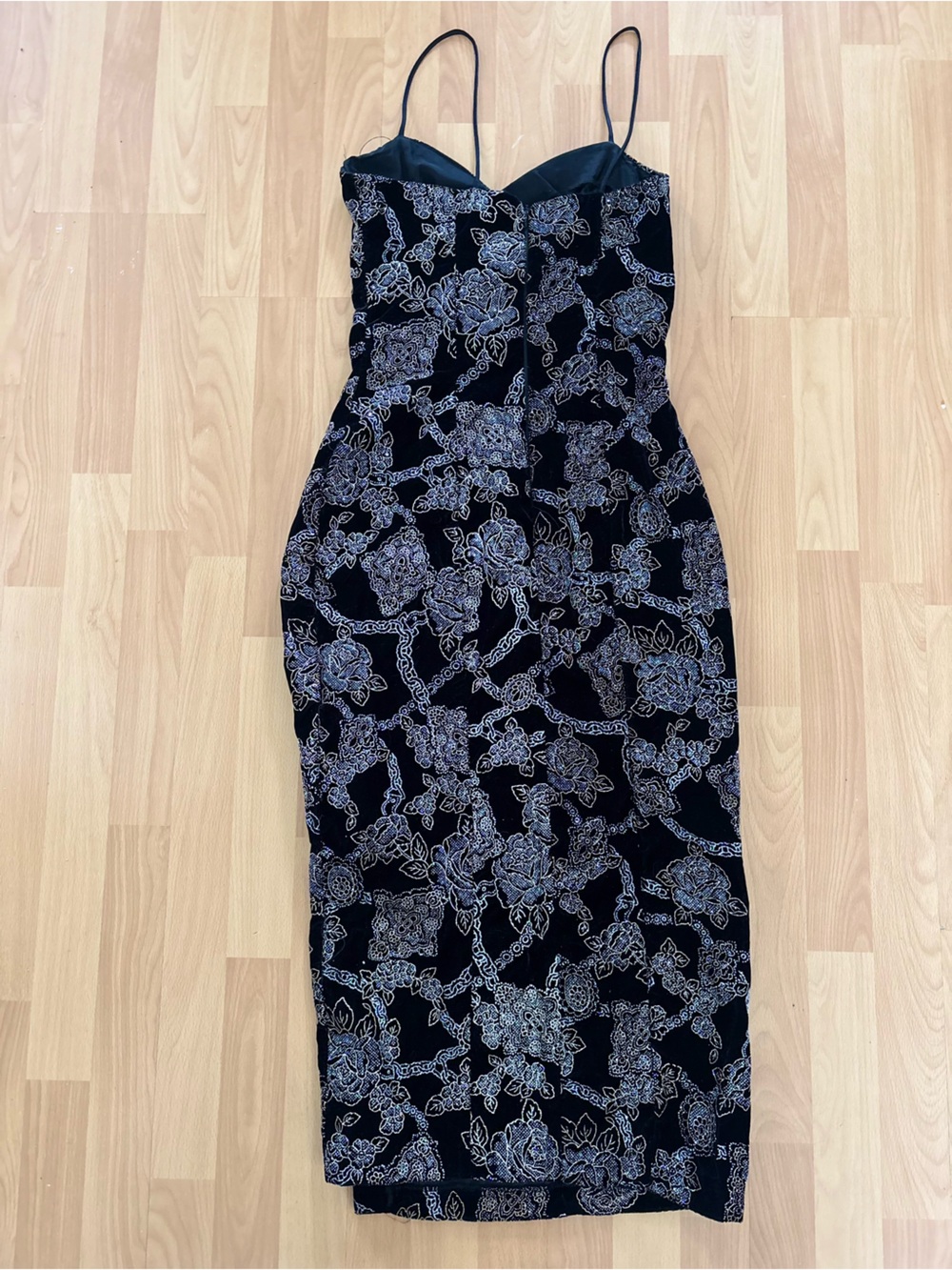 Vintage 90s floral midi dress Black with silver floral velvet-style pattern S - Picture 7 of 7